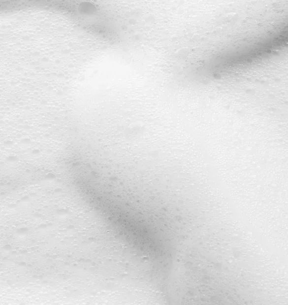 Visuel texture mousse nettoyante visage Cattier